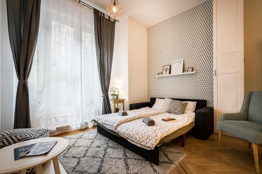 Bpr Charming Design Apartment With Balcony, A/C Budapest Exterior photo